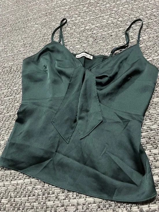 Abercrombie & Fitch | Green Fit And Flare Tank With Bow - Picture 4 of 11